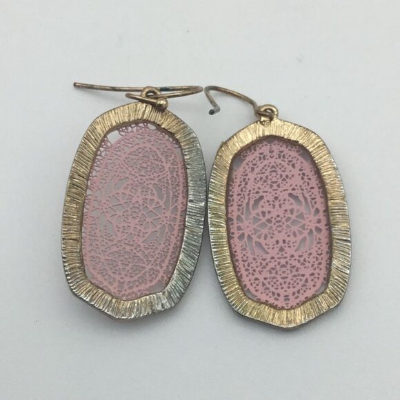 Pink Delicate Filigree Hexagonal Gold Tone Edge Drop Earrings Fish Hook Backs - Picture 4 of 4